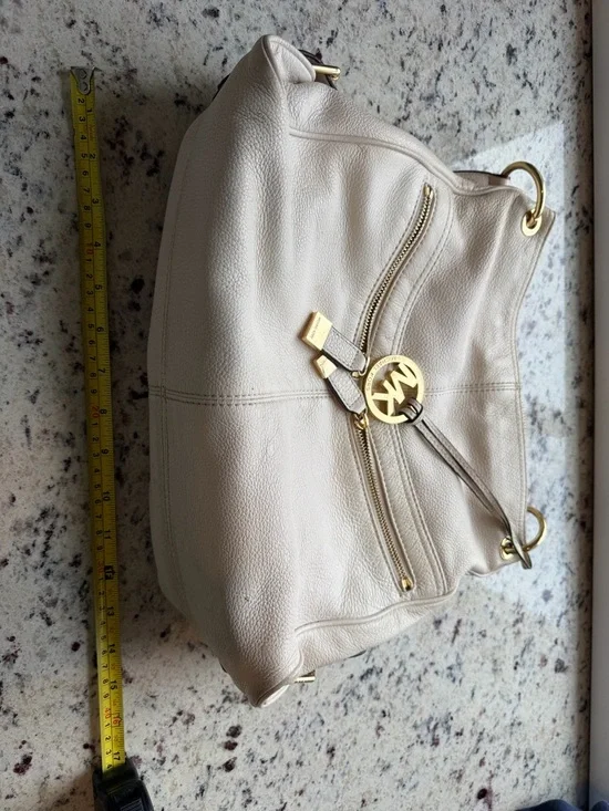 Michael Kors Cream Pebbled Leather Shoulder Bag with Gold Hardware - Picture 2 of 12